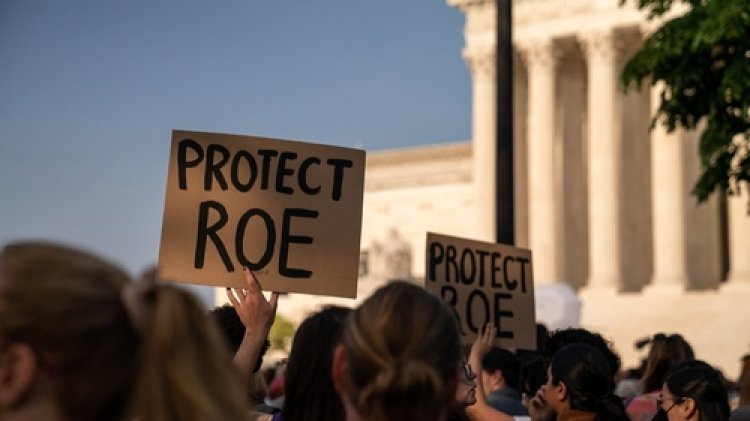 The Impact of Overturning Roe v. Wade: A Deep Dive into the Statistics and Context