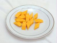 Lozenges are diamond-shaped cuts prepared from firm vegetables such as carrots, turnips, rutabagas and potatoes. Are you skilled enough to know how to cut lozenges?