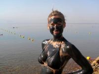 Black mud from the Dead Sea has Anti Aging Qualities, also has deep cleansing power to extract impurities, it prevents skin pigmentation, exfoliating dead skin cells, it stimulates, tightens, cleanses and detoxify's naturally plus invigorates, leaving the skin with a refreshing glow. Did you know that Dead Sea mud and Dead Sea salt was so beneficial to your skin, and body?