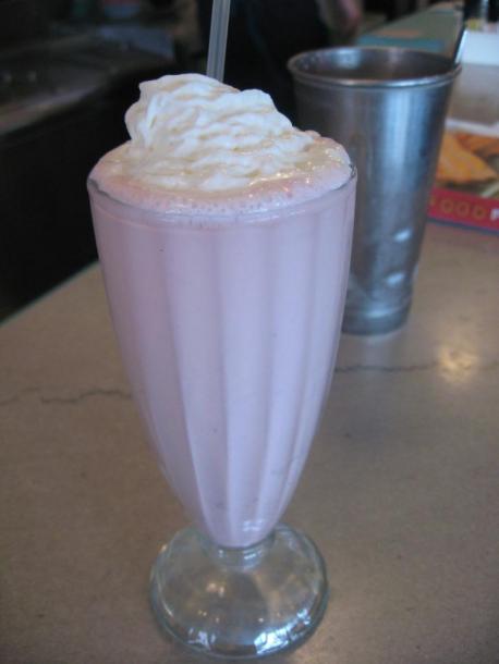 If you prefer your ice cream with a straw, you're a free spirit. People who eat ice cream in milkshake form 