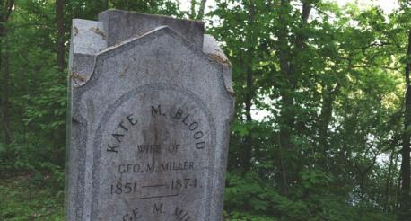 Wisconsin: The Bloody Headstone at Riverside Cemetery - A local woman by the name of Kate Blood (fitting, right?) is said to have killed her husband and three children, after which she committed suicide. Her headstone at Riverside Cemetery in Appleton allegedly drips with blood every full moon. Are you familiar with this legend?