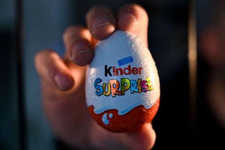 Kinder Surprise - Kids in the United States were only able to enjoy this treat for a short while before it was deemed too dangerous for American markets. However, plenty of other countries still get to enjoy the little toys hidden inside the delicious chocolate eggs. Are you familiar with this toy?